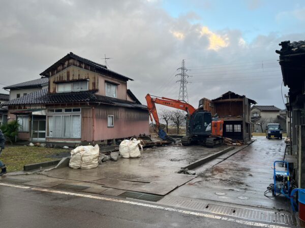 富山市の解体工事ブログ　「納屋・小屋・倉庫・蔵・物置」の違い