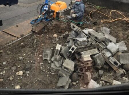 富山市で、ブロック塀の解体工事