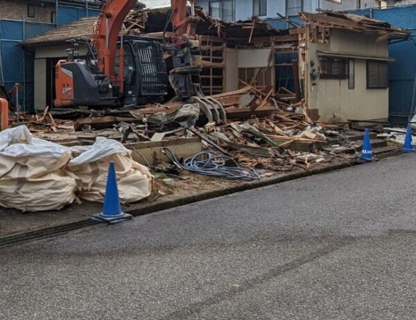 富山市の平屋住宅の解体工事前