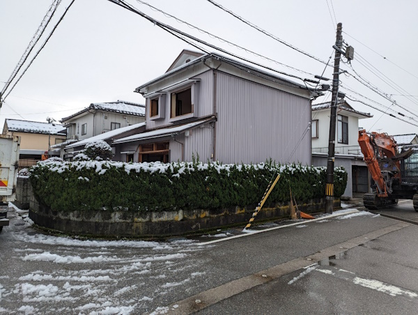 富山市の解体工事前の木造住宅