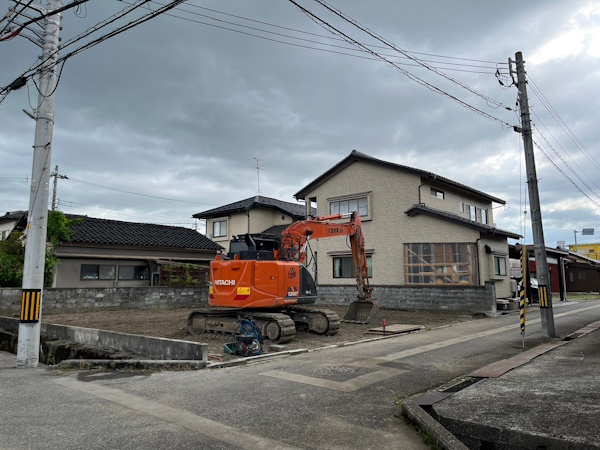 富山市の更地