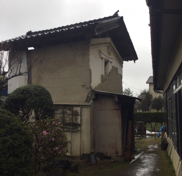 富山市の土蔵